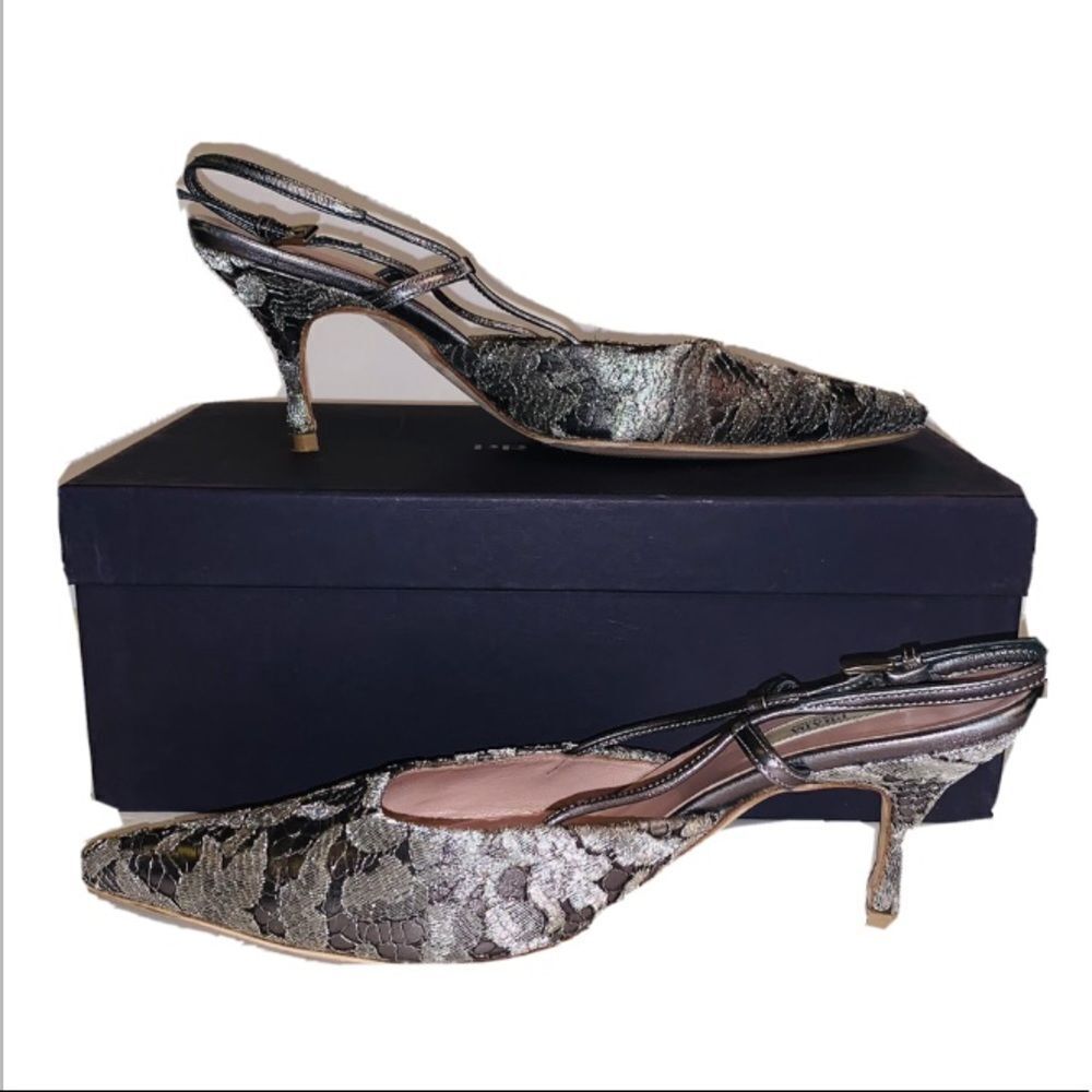 Prada Gray Heels Elegant Design